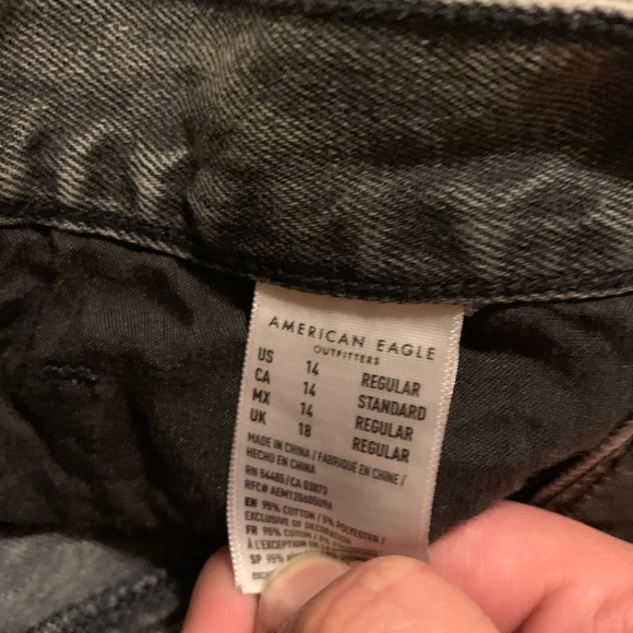 American Eagle Mom jeans, size 14R - Picture 2 of 4